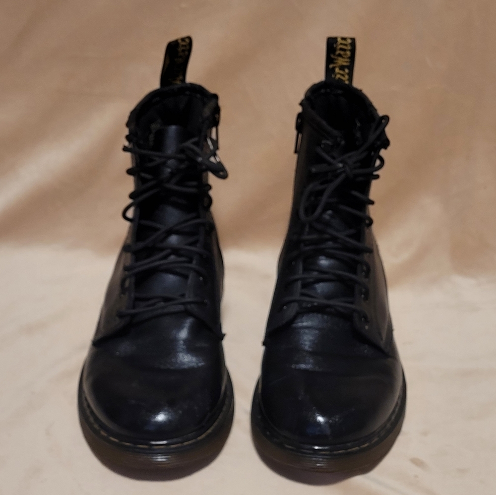 DR. MARTIN BOOTS